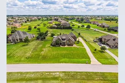 1232 Meredith Creek Lane, Fort Worth, TX 76179 - Photo 40