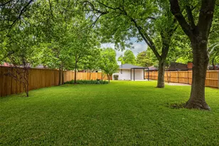10817 Caprock Cir, Dallas, TX 75218 - Photo 38