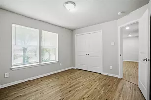 5533 Ramey Ave, Fort Worth, TX 76112 - Photo 6