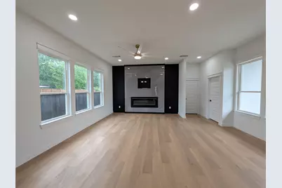 2404 56th Street, Dallas, TX 75241 - Photo 10