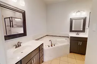 4801 Fireside Ct, Granbury, TX 76049 - Photo 12