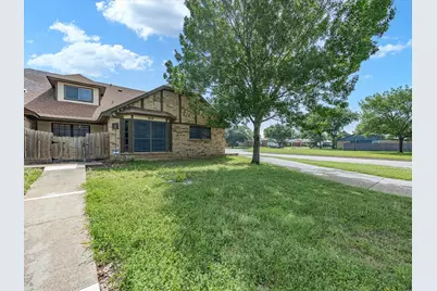 7419 Lemonwood Lane, Fort Worth, TX 76133 - Photo 2