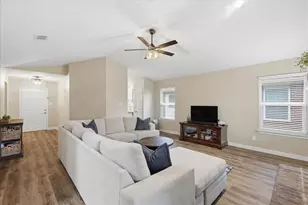 2513 Silver Creek Ct, Garland, TX 75040 - Photo 14