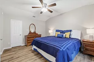 2513 Silver Creek Ct, Garland, TX 75040 - Photo 16