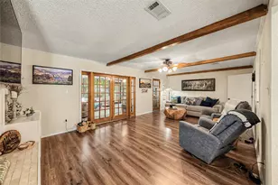 1810 Lakeside Dr, Arlington, TX 76013 - Photo 12