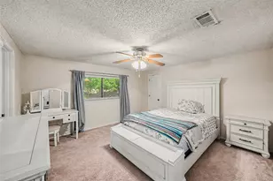 1810 Lakeside Dr, Arlington, TX 76013 - Photo 24