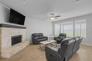 185 Chester Rd, Springtown, TX 76082 - Photo 12