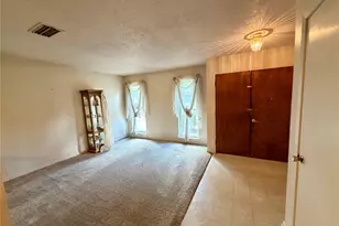 2030 Sycamore St, Paris, TX 75460 - Photo 2