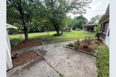 2030 Sycamore Street, Paris, TX 75460 - Photo 20