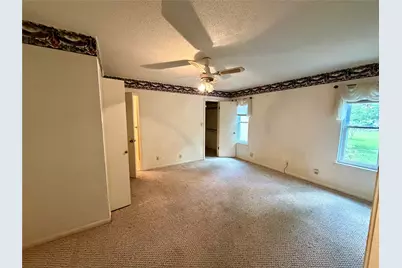 2030 Sycamore Street, Paris, TX 75460 - Photo 8