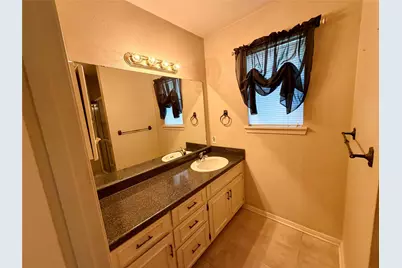 2030 Sycamore Street, Paris, TX 75460 - Photo 10