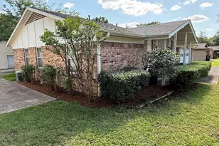 2030 Sycamore St, Paris, TX 75460 - Photo 2