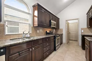 649 Cattlemans Way, Fort Worth, TX 76131 - Photo 10