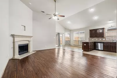 649 Cattlemans Way, Fort Worth, TX 76131 - Photo 8