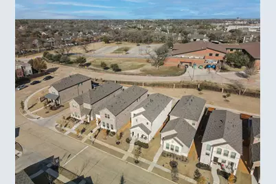 177 McCartt Drive, Lewisville, TX 75067 - Photo 32