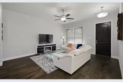177 McCartt Drive, Lewisville, TX 75067 - Photo 6