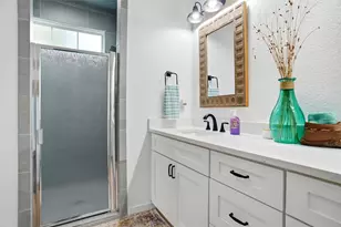 116 Lindsey Ln, Runaway Bay, TX 76426 - Photo 16