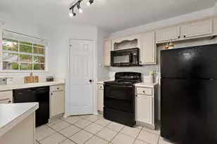 752 Monique, Cedar Hill, TX 75104 - Photo 6
