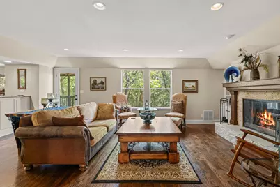 2930 Peninsula Drive, Grapevine, TX 76051 - Photo 4