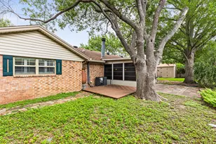 7100 Canterbury Dr, Waco, TX 76712 - Photo 30
