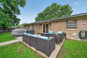 449 Irene St, Burleson, TX 76028 - Photo 28