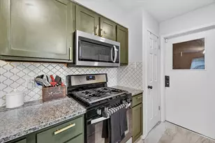 449 Irene St, Burleson, TX 76028 - Photo 16