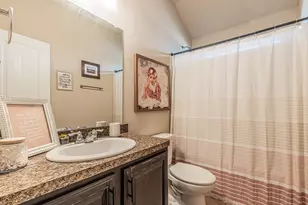 405 Calder Ln, Ponder, TX 76259 - Photo 32