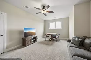 8221 Palmer Ln, Waxahachie, TX 75167 - Photo 8