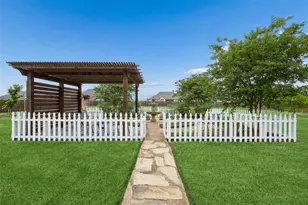 8221 Palmer Ln, Waxahachie, TX 75167 - Photo 12