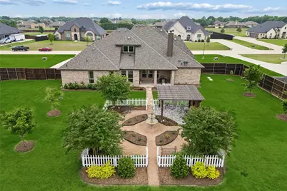 8221 Palmer Lane, Waxahachie, TX 75167 - Photo 2