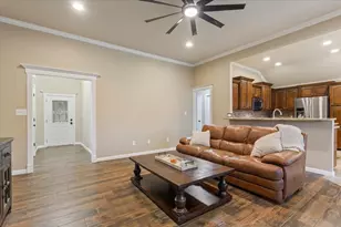 10517 Calaveras, Waco, TX 76708 - Photo 12