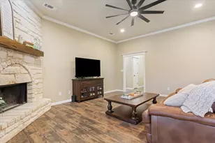 10517 Calaveras, Waco, TX 76708 - Photo 8