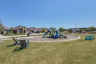 925 Royal Ln, Celina, TX 75009 - Photo 36