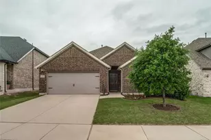 925 Royal Ln, Celina, TX 75009 - Photo 2