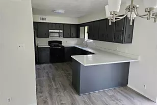 781 Hardeman, Italy, TX 76651 - Photo 14