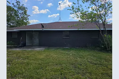 781 Hardeman, Italy, TX 76651 - Photo 2