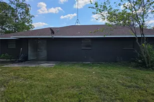 781 Hardeman, Italy, TX 76651 - Photo 2