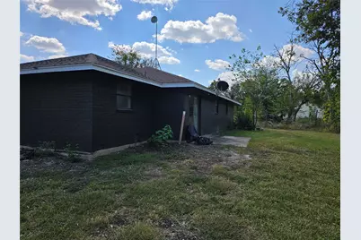 781 Hardeman, Italy, TX 76651 - Photo 10