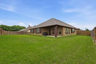 313 Bluebell Dr, Glenn Heights, TX 75154 - Photo 38