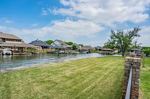 2401 Pebble Dr, Granbury, TX 76048 - Photo 32
