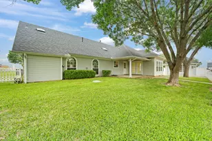 639 S Rough Creek Ct, Granbury, TX 76048 - Photo 34