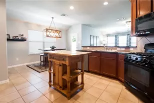 913 Buffalo Creek Dr, McKinney, TX 75072 - Photo 4