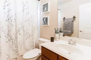 913 Buffalo Creek Dr, McKinney, TX 75072 - Photo 2
