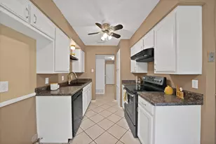 2609 N Capistrano Ct, Arlington, TX 76015 - Photo 12
