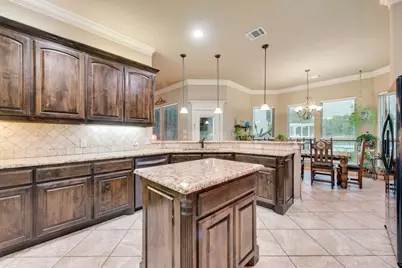 243 Miramar Circle, Weatherford, TX 76085 - Photo 14