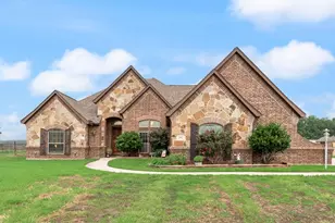 243 Miramar Cir, Weatherford, TX 76085 - Photo 1