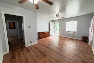 605 E Morton St, Denison, TX 75021 - Photo 4
