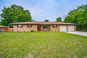 1560 Sheila, Stephenville, TX 76401 - Photo 32