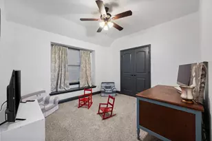 6876 Foghorn Ln, Grand Prairie, TX 75054 - Photo 32