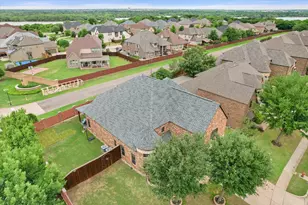 6876 Foghorn Ln, Grand Prairie, TX 75054 - Photo 38